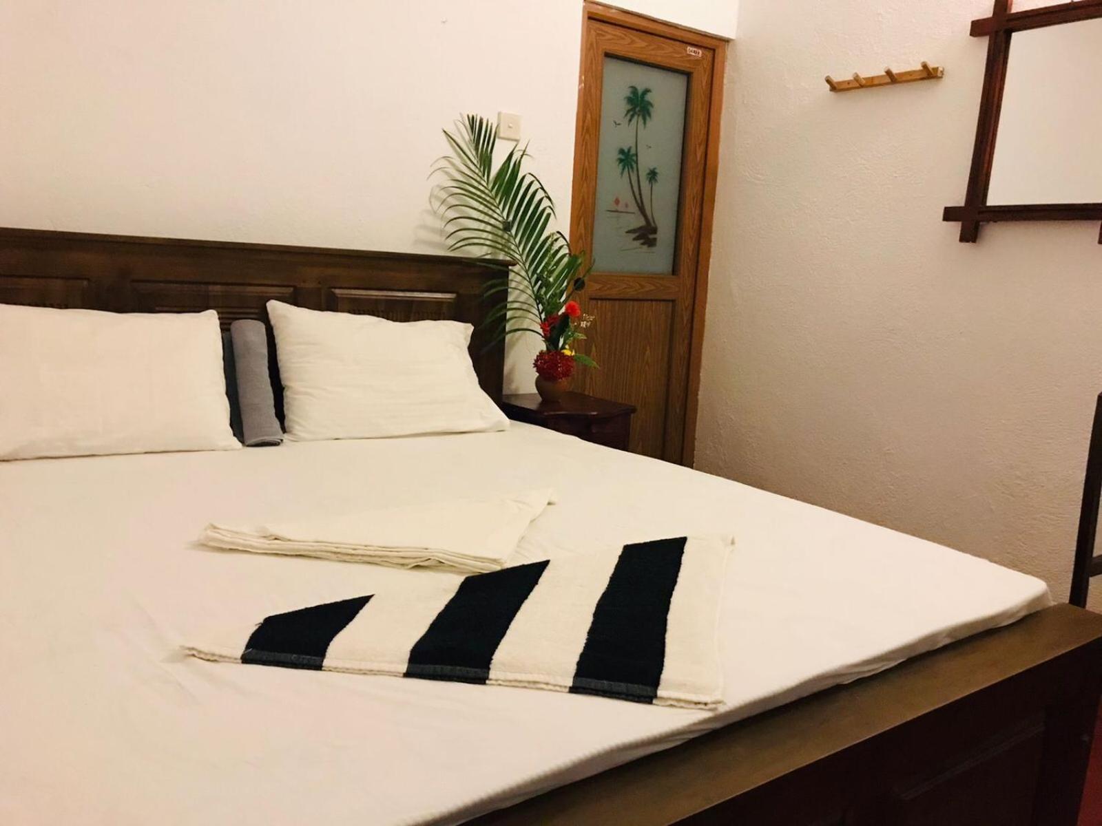 Lion Paradise Surf Beach Матара Екстериор снимка