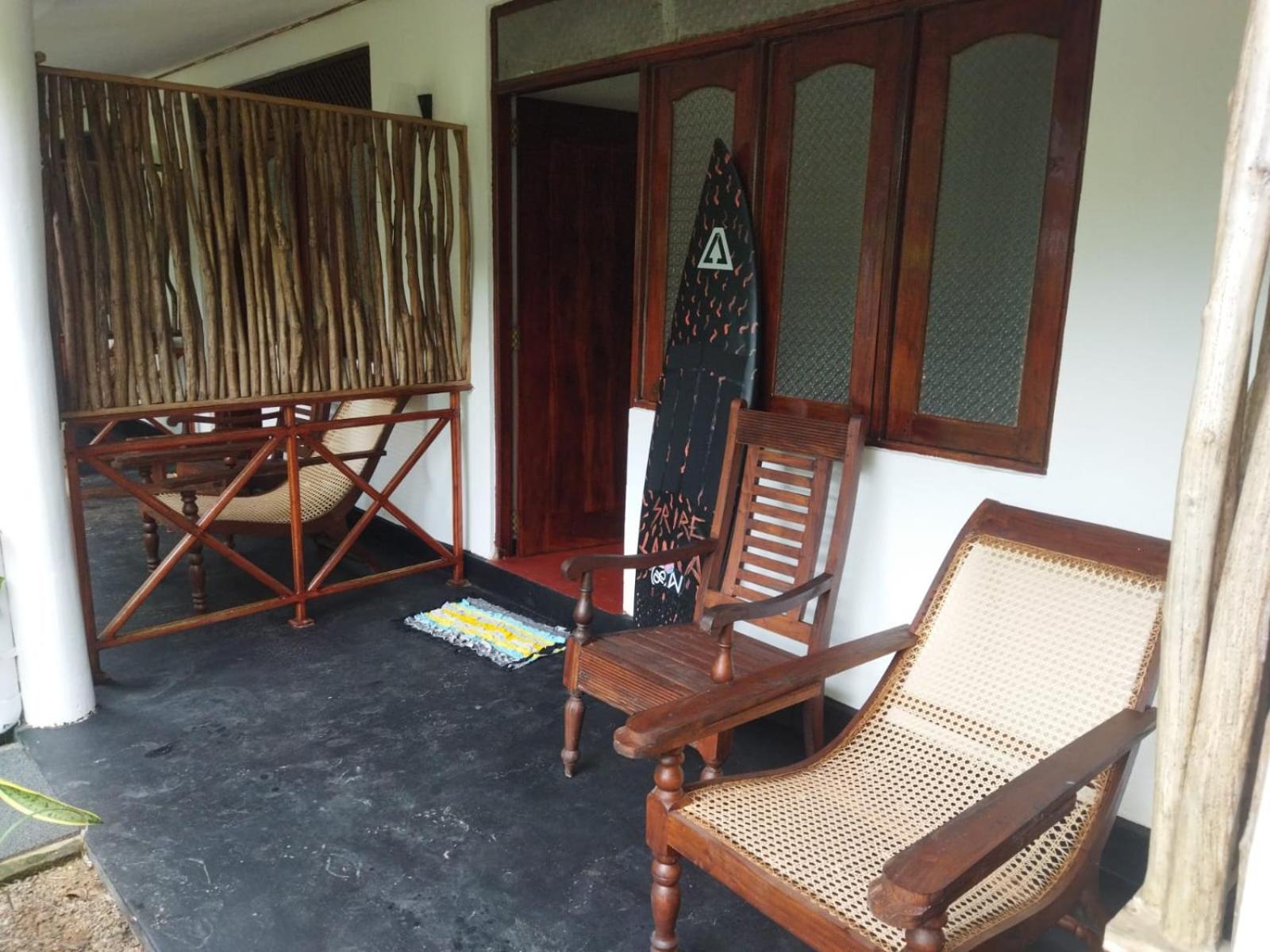 Lion Paradise Surf Beach Матара Екстериор снимка